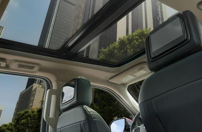2021 Ford Expedition has panoramic vista view