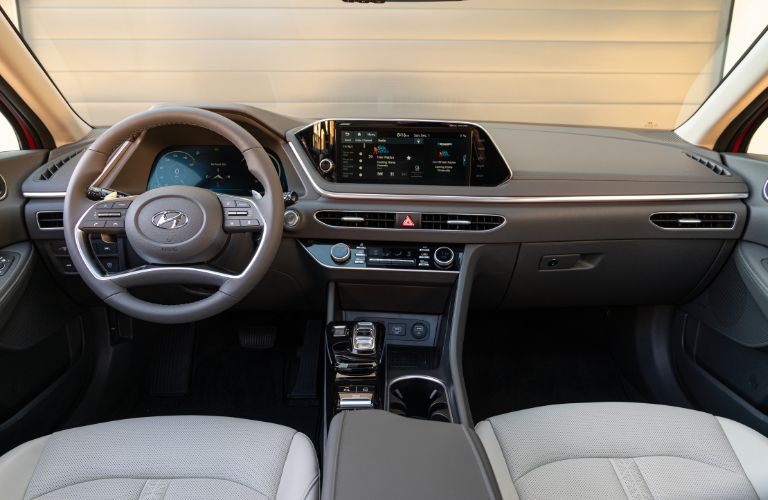 2023 Hyundai Sonata cockpit view